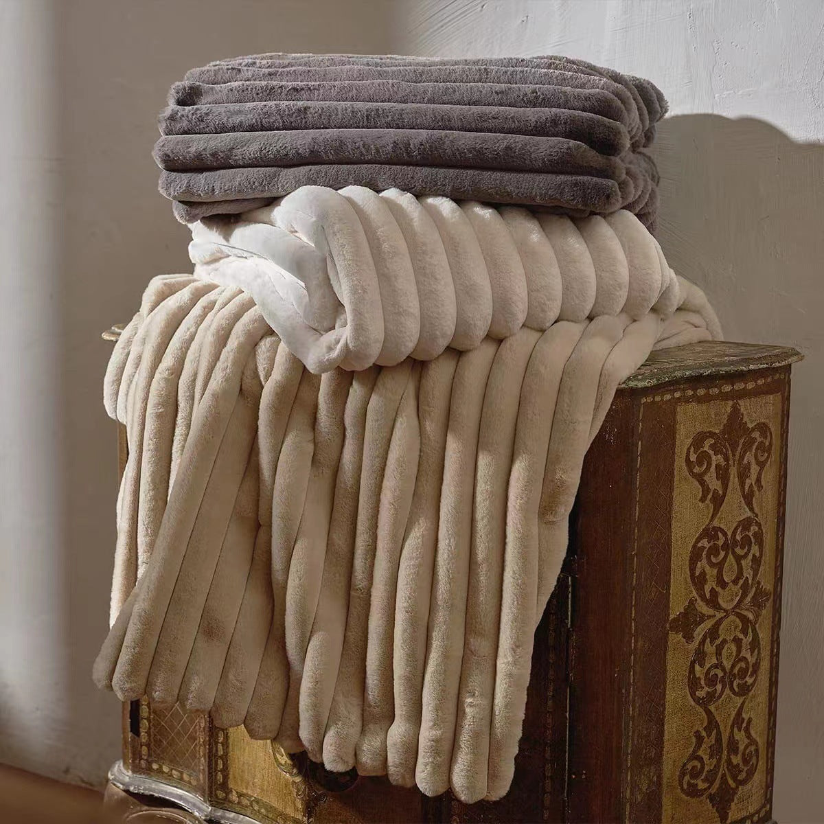 Cozy Ribbed Jacquard Rabbit Faux Fur Blanket